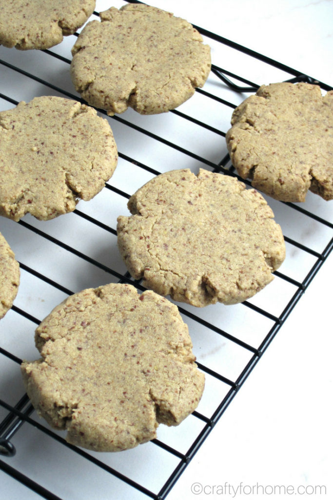 Easy and melt in your mouth flax cookies with only six ingredients. Dairy-free, egg-free and nut-free. #dairyfree #eggfree #vegan #nutfree #sunflowerbuttercookies for full recipe on craftyforhome.com