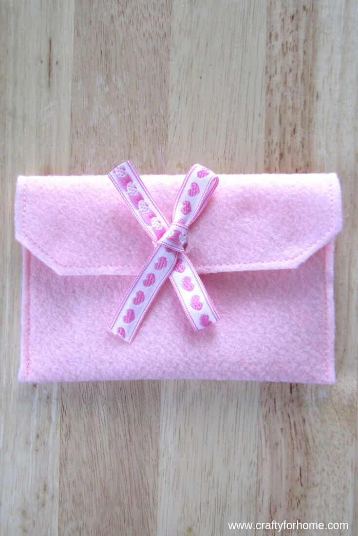 Pink envelope from felt.