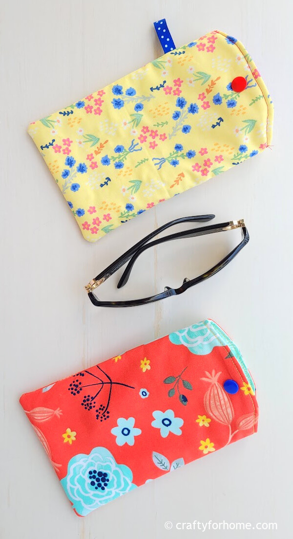 Yellow and red glasses pouch.
